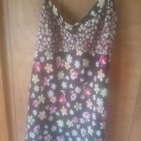 Ivy & Annabelle Women's Black Floral Nightgown Size M - Picture 3 of 4
